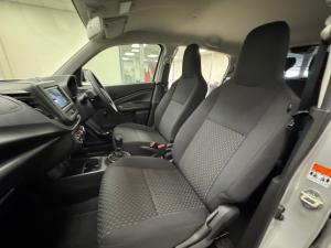 Toyota Vitz 1.0 - Image 9