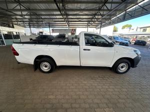 Toyota Hilux 2.4GD single cab S (aircon) - Image 3