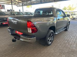 Toyota Hilux 2.4GD-6 double cab Raider manual - Image 2