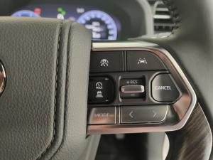 Toyota Land Cruiser 300 3.5T ZX - Image 11