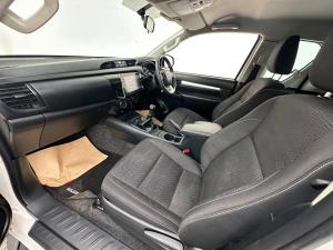 Toyota Hilux 2.4GD-6 Xtra cab Raider manual - Image 13