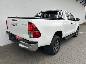 Toyota Hilux 2.4GD-6 Xtra cab Raider manual - Image 2