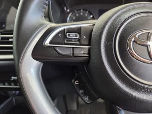 Toyota Starlet 1.5 XR manual - Image 9