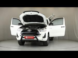 Toyota Hilux 2.4GD-6 single cab Raider manual - Image 15