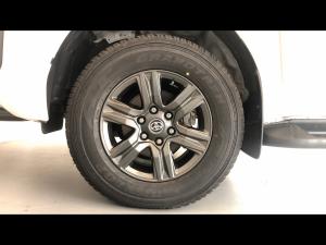 Toyota Hilux 2.4GD-6 single cab Raider manual - Image 21