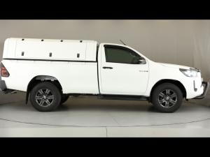 Toyota Hilux 2.4GD-6 single cab Raider manual - Image 4