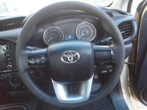 Toyota Hilux 2.4GD-6 SRX - Image 8