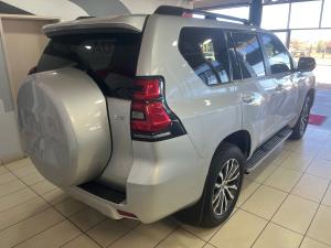 Toyota Land Cruiser Prado 2.8GD VX - Image 2