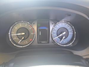 Toyota Hilux 2.4GD-6 double cab 4x4 Raider manual - Image 13