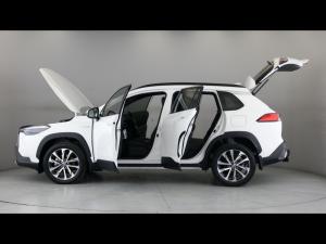 Toyota Corolla Cross 1.8 Hybrid XR - Image 13