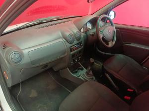 Nissan NP200 1.6 Safety PackS/C - Image 7