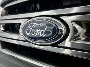 Ford Everest 3.2 Tdci LTD 4X4 automatic - Image 15