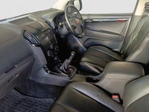 Isuzu D-MAX 250 HO X-RIDER D/C - Image 3