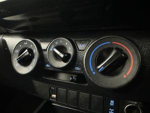 Toyota Hilux 2.4 GD-6 RB Raider automaticD/C - Image 7