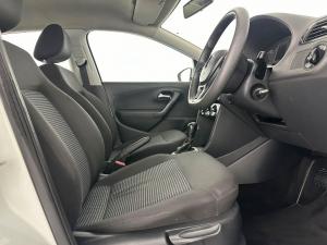 Volkswagen Polo Vivo 1.6 Comfortline TIP - Image 11