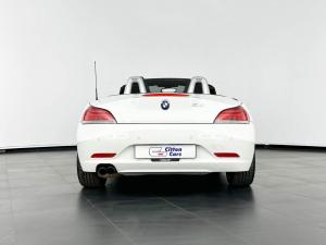 BMW Z4 sDRIVE20i automatic - Image 4