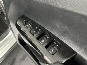 Kia Picanto 1.2 X-LINE - Image 17