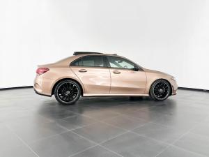 Mercedes-Benz A200d - Image 5