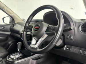 Nissan Navara 2.5DDTI PRO-4X 4X4 automatic D/C - Image 16