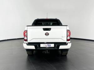 Nissan Navara 2.5DDTI PRO-4X 4X4 automatic D/C - Image 5