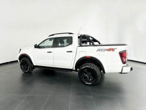 Nissan Navara 2.5DDTI PRO-4X 4X4 automatic D/C - Image 8