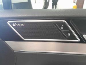 Volkswagen Passat 2.0 TDI Executive DSG - Image 17