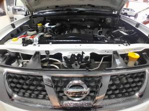 Nissan Hardbody NP300 2.4i HI-RIDERD/C - Image 9