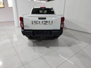 Isuzu D-Max 1.9TD single cab L manual - Image 6