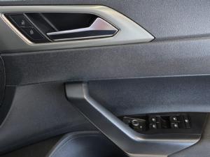 Volkswagen Polo hatch 1.0TSI Comfortline - Image 24