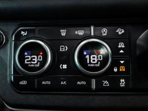 Land Rover Defender 110 D300 X-Dynamic HSE - Image 16