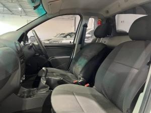 Nissan NP200 1.6i safety pack (aircon) - Image 9