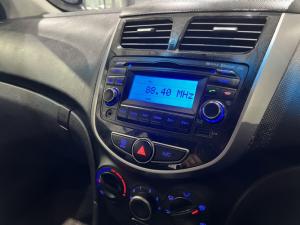 Hyundai Accent sedan 1.6 Motion - Image 11