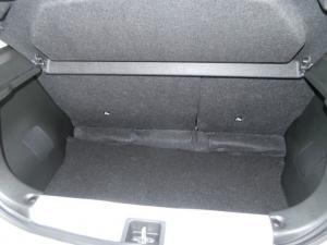 Toyota Vitz 1.0 XR manual - Image 5