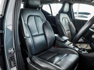 Volvo XC40 T5 AWD Momentum - Image 16