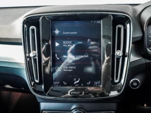 Volvo XC40 T5 AWD Momentum - Image 17