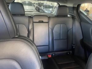 Volvo XC40 T5 AWD Momentum - Image 8