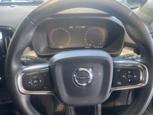 Volvo XC40 T5 AWD Momentum - Image 9
