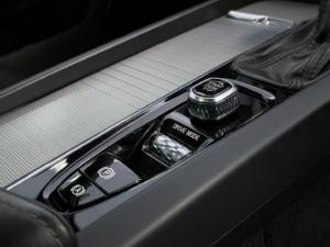 Volvo XC60 D5 AWD Inscription - Image 18
