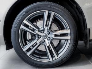 Volvo XC60 D5 AWD Inscription - Image 8
