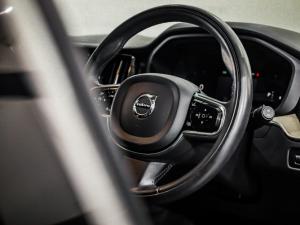 Volvo XC60 B6 AWD Plus Bright - Image 11