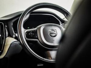Volvo XC60 B6 AWD Plus Bright - Image 17