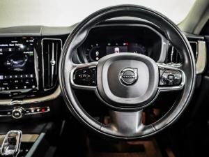 Volvo XC60 B6 AWD Plus Bright - Image 18