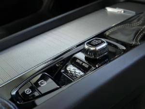 Volvo XC60 T6 AWD R-Design - Image 20