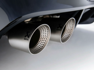 Volkswagen Golf R - Image 4