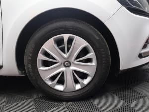 Renault Clio 66kW turbo Authentique - Image 7