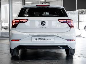 Volkswagen Polo hatch 1.0TSI Life auto - Image 4