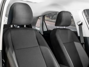 Volkswagen Polo hatch 1.0TSI Life auto - Image 7