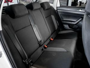 Volkswagen Polo hatch 1.0TSI Life auto - Image 8