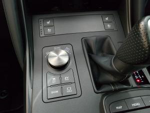 Lexus IS 300h F Sport - Image 18
