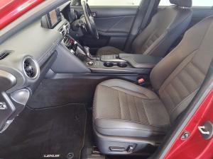 Lexus IS 300h F Sport - Image 9